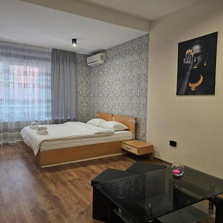Studio Mirage Καζανλούκ Εξωτερικό φωτογραφία